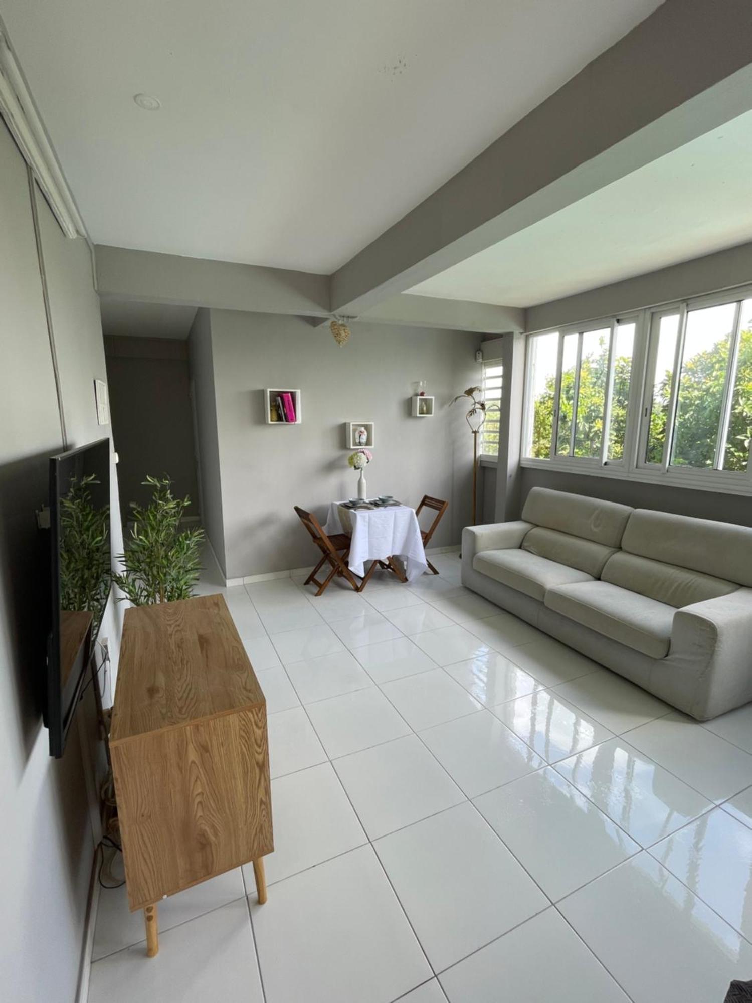 Appartement Lalau Avec Vue Sur La Mer Et Piscine Schoelcher Buitenkant foto